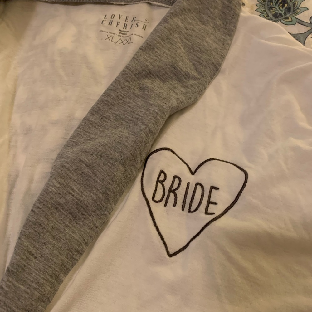 Love and Cherish Bride Robe Bridal Size XL XXL NWT Cream/White Gray